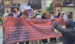 Gelar Aksi di Mabes Polri, Sakral Desak Mantan Kepala Daerah di Dumai Ini Segera Diproses Hukum - JPNN.com