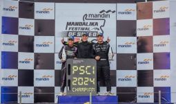 Moreno Soeprapto Mengunci Gelar Juara Porsche Sprint Challenge Indonesia 2024 - JPNN.com