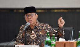 Mendes Yandri Susanto Ancam Copot Pejabat Kemendes PDT Terlibat Jual Beli Jabatan - JPNN.com