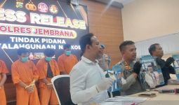 Berjualan Sabu-Sabu di Rumah, Pasutri Ditangkap Polres Jembrana, Sebegini Barang Buktinya - JPNN.com