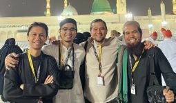 Sheila on 7 Laksanakan Umrah Bareng Salman Al Jugjawy - JPNN.com