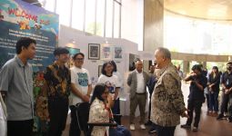 Kantor Pusat BNI Pajang Karya Lukis 7 Seniman Visual Muda Disabilitas - JPNN.com