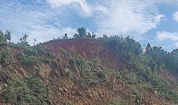 Gunung Garu Sukabumi Longsor, Puluhan KK Mengungsi - JPNN.com