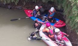 Hanyut di Sungai Ciliwung Bogor, Anak 13 Tahun Ditemukan Meninggal - JPNN.com