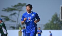 Bursa Transfer Liga 1: Ini Alasan Persib Bandung Kontrak Permanen Adam Alis - JPNN.com