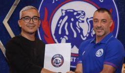 Arema FC Resmi Tunjuk Ze Gomes sebagai Pelatih Baru - JPNN.com