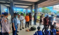 Kapal Mengangkut Pekerja Migran Ilegal Tenggelam di Perairan Karimun, 3 Orang Hilang - JPNN.com