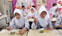 Biaya Makan Bergizi Gratis di Palembang Ditambah Rp 2 Ribu - JPNN.com