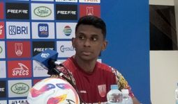 Debut Cleyton Santos di Persis Berujung Petaka, Kena Kartu Merah dan Kalah dari PSM - JPNN.com