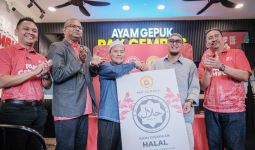 12 Cabang Ayam Gepuk Pak Gembus di Malaysia Miliki Sertifikat Halal dari Jakim - JPNN.com