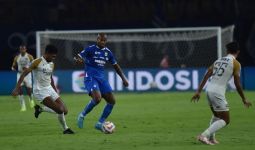 Kesan Gervane Kastaneer Seusai Debut di Persib Bandung, Singgung Bobotoh - JPNN.com