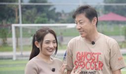 Dipecat PSSI Jadi Pelatih, Shin Tae-yong Muncul di Film Ghost Soccer: Bola Mati - JPNN.com