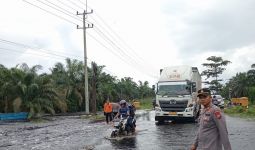 Ini Upaya Polda Riau Cegah Distribusi Sembako Terganggu Saat Melewati Jalintim KM 83 - JPNN.com