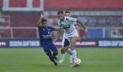 Arema vs Persib: Singo Edan Telan 3 Kekalahan Beruntun, Arkhan Fikri Ungkap Penyebabnya - JPNN.com