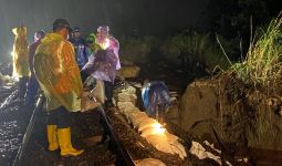 Pengumuman: KAI Menutup Jalur Kereta Semarang-Surabaya Akibat Banjir - JPNN.com