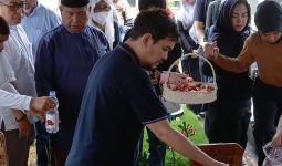 Indra Bekti Berduka, Ibu Sambung Meninggal Dunia - JPNN.com