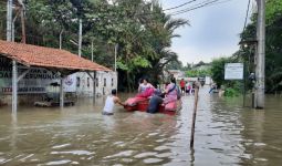 680 KK Terdampak Banjir yang Melanda Sejumlah Kecamatan di Kabupaten Tangerang - JPNN.com