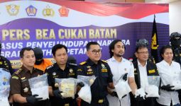 Bea Cukai Batam Gagalkan Penyelundupan 10,95 Kg Sabu-Sabu, Begini Modus Pelaku - JPNN.com