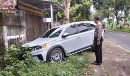 Ibu dan Balita di Kediri Ditabrak Mobil, Pengemudinya Mabuk? - JPNN.com