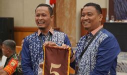 MK Tolak Gugatan Uun-Ade, Paslon Agung-Markarius Resmi Pemenang Pilkada Pekanbaru - JPNN.com