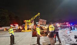 Terungkap Penyebab Kecelakaan Maut di Gerbang Tol Ciawi, Detik-detik Mengerikan - JPNN.com