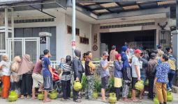 Pj Gubernur Jabar Pastikan Distribusi Elpiji 3 Kg Normal Lagi, Pengecer Bisa Kembali Berjualan - JPNN.com