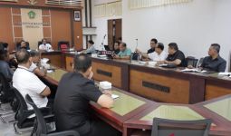 Perintah Bupati Jembrana: Segera Cairkan Gaji Pegawai Honorer - JPNN.com