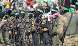 Berseragam Militer Tentara Israel, 3 Sandera Dibebaskan Hamas - JPNN.com