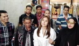 Nikita Mirzani Diperiksa Terkait Dugaan Pemerasan Terhadap Reza Gladys - JPNN.com