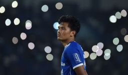 Gelandang Baru Persib Bandung Terpukau Atmosfer Bobotoh di Stadion - JPNN.com