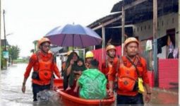 Banjir di Makassar, 2.164 Warga Mengungsi - JPNN.com