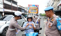 Cegah Kecelakaan, Polantas Periksa Kondisi Sopir dan Bus di Pekanbaru - JPNN.com