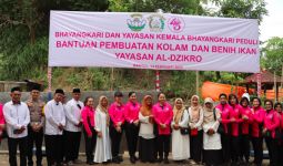 Dukung Program Ketahanan Pangan Prabowo, Yayasan Kemala Bhayangkari Bikin Kolam Ikan di Panti Asuhan Bantul - JPNN.com