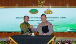 Menhut-Kapolri Teken Perpanjangan MoU Penanganan Karhutla - JPNN.com