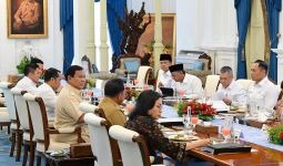 Iftitah Paparkan 5 Program Unggulan Kementrans saat Ratas dengan Presiden Prabowo - JPNN.com