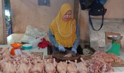 Menjelang Ramadan 2025, Harga Ayam Potong di Palembang Merangkak Naik - JPNN.com