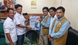 Karang Taruna Jakarta Utara Bantu Warga Terdampak Banjir di Kelapa Gading - JPNN.com