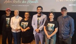 Demi Film Norma: Antara Mertua dan Menantu, Nunung Sampai Jatuh ke Got - JPNN.com