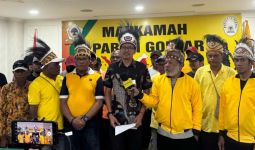 Bahlil Digugat ke Mahkamah Golkar Gegara Ganti Ketua DPR Papua Barat Daya Tanpa Prosedur - JPNN.com