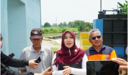 Senator Lia Istifhama Kunjungi Wilayah Lumbung Pangan Terdampak Banjir - JPNN.com