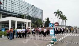 Serikat Pekerja Sritex Minta Bantuan DPR soal Pencairan Pesangon & THR - JPNN.com