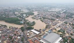 Petaka Banjir Bekasi Maret 2025, CCTV Lenyap dan Bendungan Peninggalan Belanda - JPNN.com