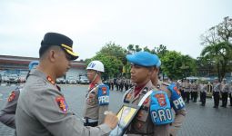 Bhabinkamtibmas Bripka Hendra Gunawan jadi Buronan Polisi - JPNN.com