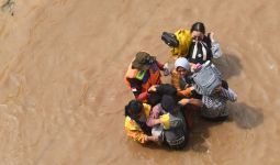 Banjir di Jakarta Meluas & Merendam 34 RT - JPNN.com