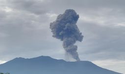 Gunung Marapi Meletus 3 Hari Berturut-turut - JPNN.com