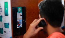 Narapidana di Lapas Lombok Barat Bisa Video Call dengan Keluarga - JPNN.com
