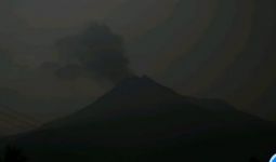 Gunung Lewotobi Laki-Laki Erupsi Lagi, Lontarkan Abu Setinggi 500 Meter - JPNN.com