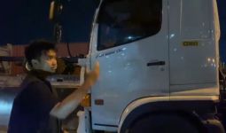 Ikhtiar Polisi Atasi Kemacetan Truk Peti Kemas di Pelabuhan Tanjung Priok - JPNN.com