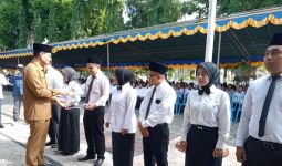 91 CPNS dan 553 PPPK Mataram Formasi 2024 Terima SK, Begini Pesan Wali Kota Mohan - JPNN.com