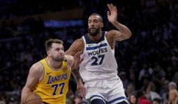Darah Mewarnai Kemenangan LA Lakers di Gim 2 Babak Pertama NBA Playoffs - JPNN.com